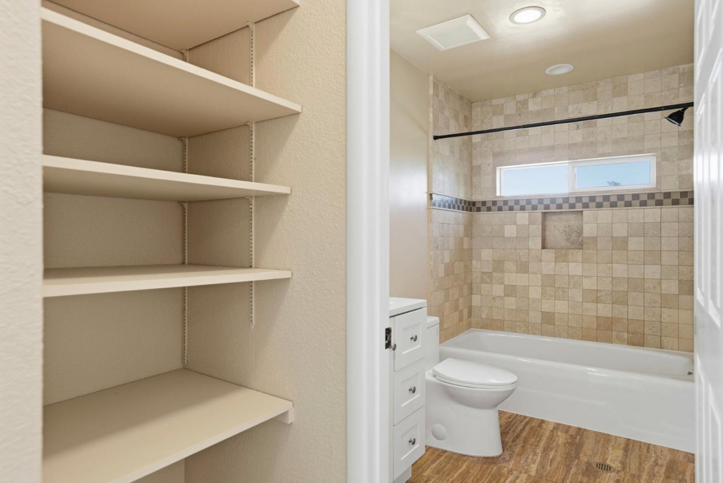 Detail Gallery Image 27 of 34 For 400 La Casa, San Mateo,  CA 94403 - 3 Beds | 1 Baths