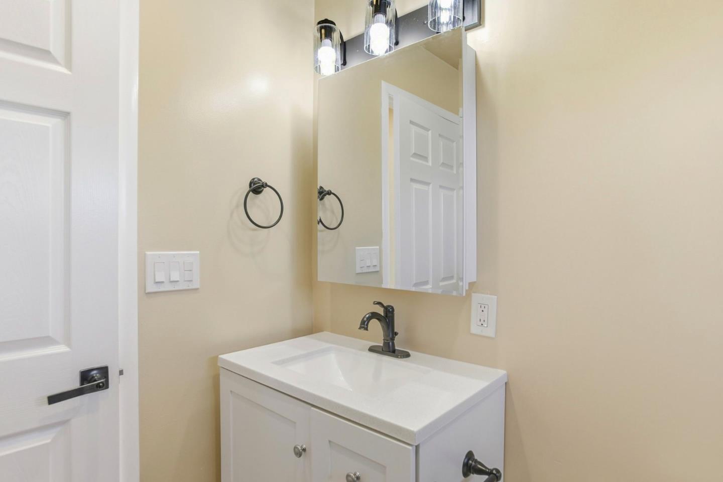 Detail Gallery Image 29 of 34 For 400 La Casa, San Mateo,  CA 94403 - 3 Beds | 1 Baths