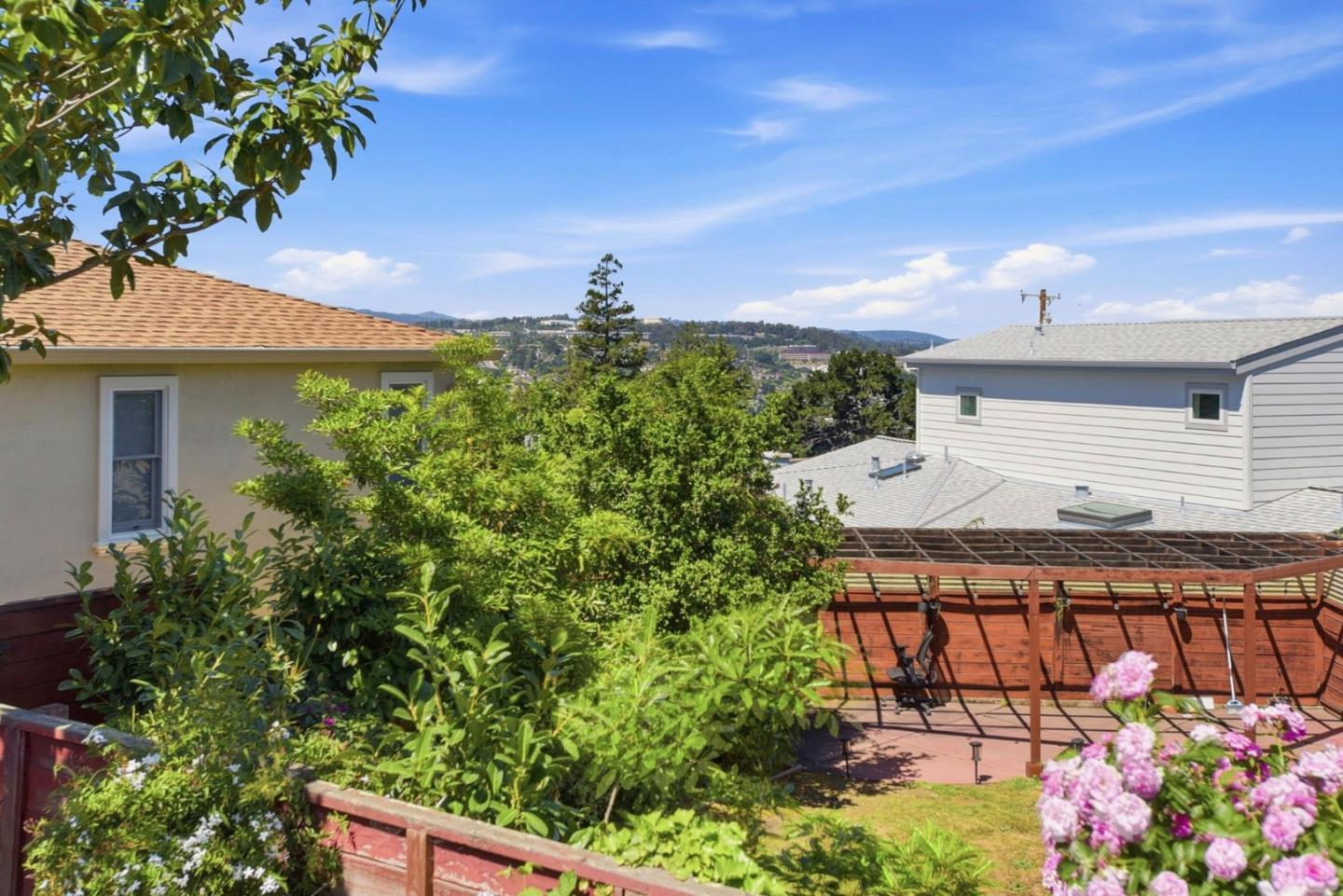 Detail Gallery Image 34 of 34 For 400 La Casa, San Mateo,  CA 94403 - 3 Beds | 1 Baths