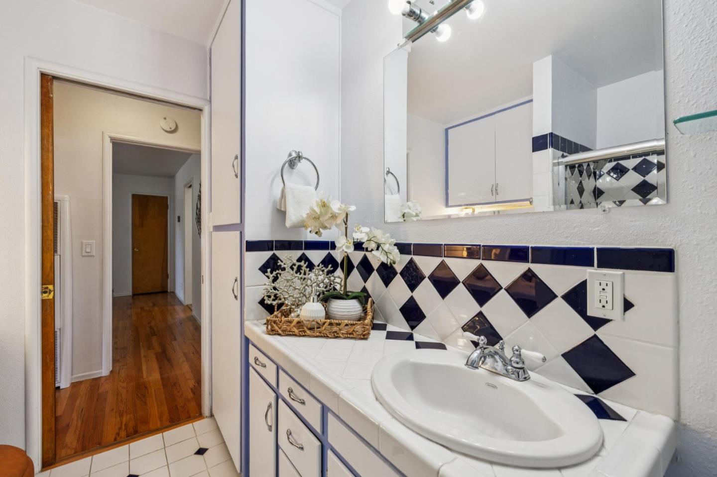 Detail Gallery Image 28 of 65 For 388-384 Beemer Ave, Sunnyvale,  CA 94086 - – Beds | – Baths