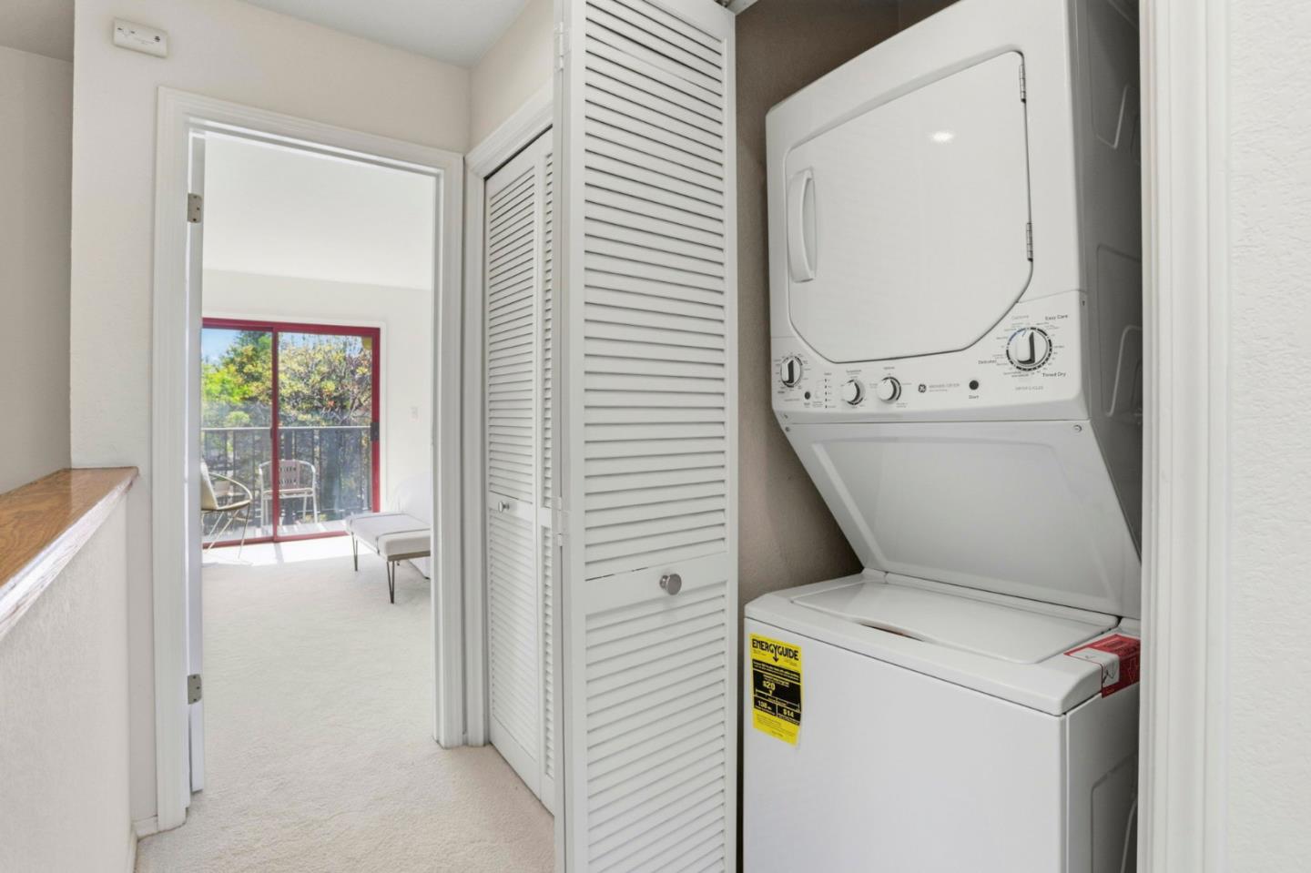 Detail Gallery Image 11 of 19 For 4159 El Camino Way #M,  Palo Alto,  CA 94306 - 2 Beds | 2/1 Baths