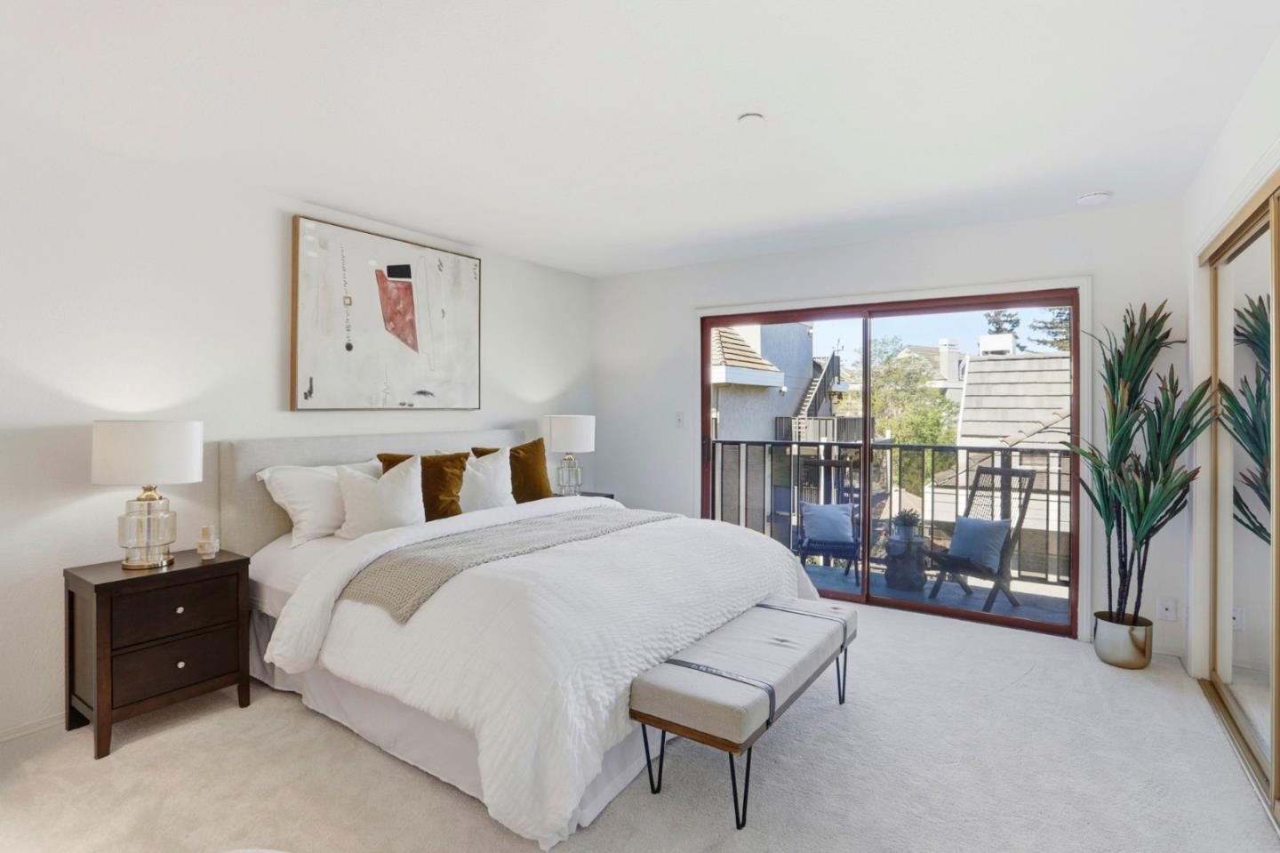Detail Gallery Image 7 of 19 For 4159 El Camino Way #M,  Palo Alto,  CA 94306 - 2 Beds | 2/1 Baths