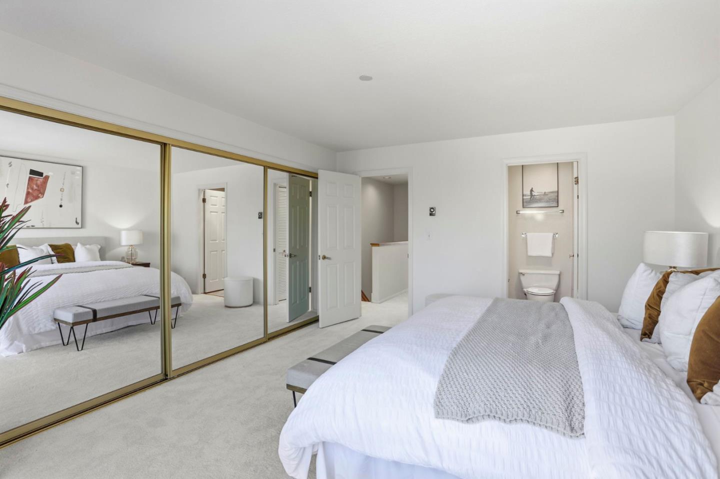 Detail Gallery Image 9 of 19 For 4159 El Camino Way #M,  Palo Alto,  CA 94306 - 2 Beds | 2/1 Baths