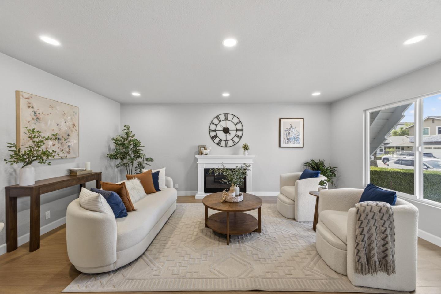 Detail Gallery Image 4 of 27 For 2747 Donovan Ave, Santa Clara,  CA 95051 - 4 Beds | 2 Baths