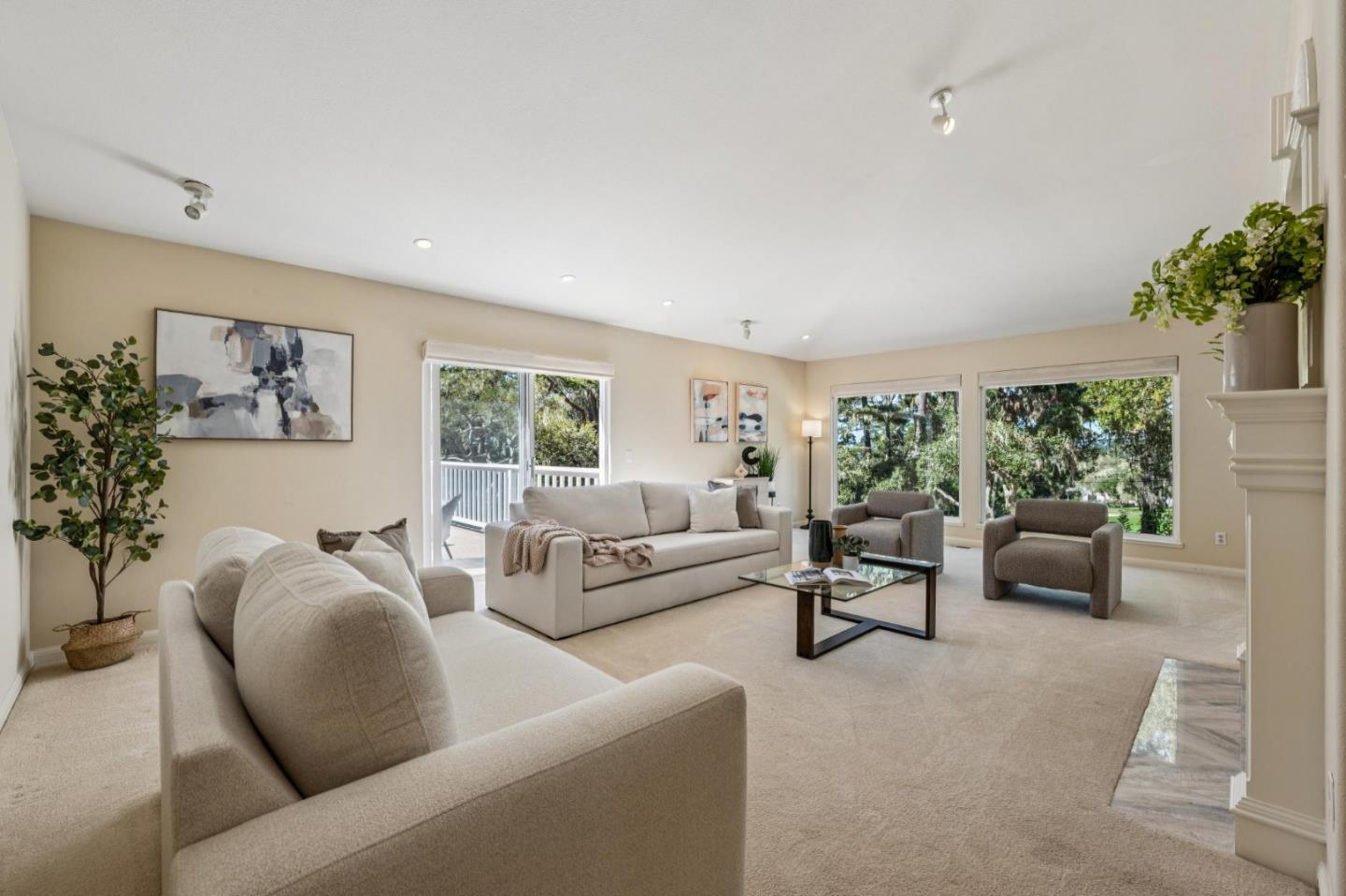 Detail Gallery Image 7 of 33 For 2905 Bird Rock Rd, Pebble Beach,  CA 93953 - 4 Beds | 3/1 Baths