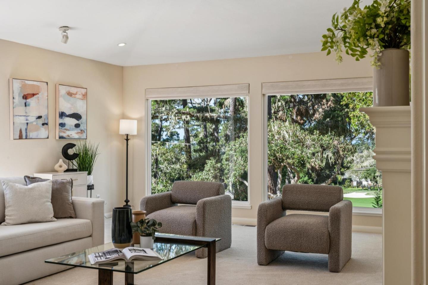 Detail Gallery Image 9 of 33 For 2905 Bird Rock Rd, Pebble Beach,  CA 93953 - 4 Beds | 3/1 Baths