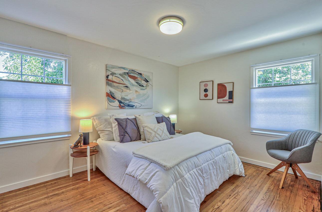 Detail Gallery Image 13 of 27 For 1815 King St, Santa Cruz,  CA 95060 - 2 Beds | 1 Baths