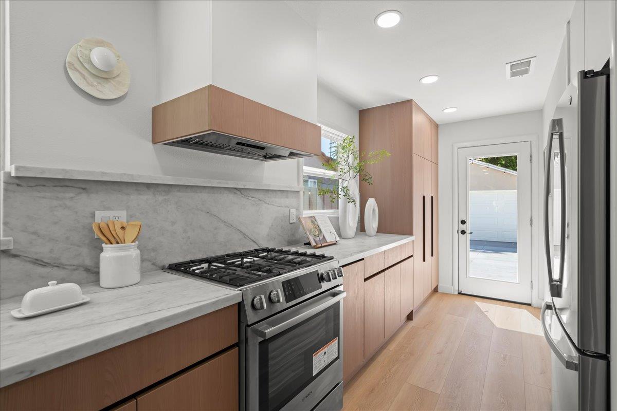 Detail Gallery Image 17 of 58 For 1175 Crescent Dr, San Jose,  CA 95125 - 3 Beds | 2 Baths