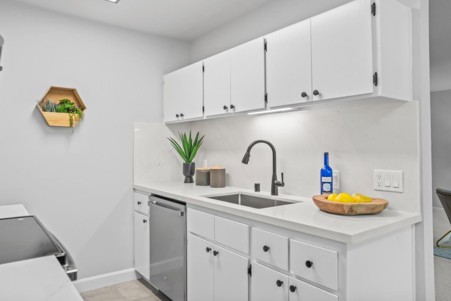 Photo #9: ML82042178 Listing: Photo #9