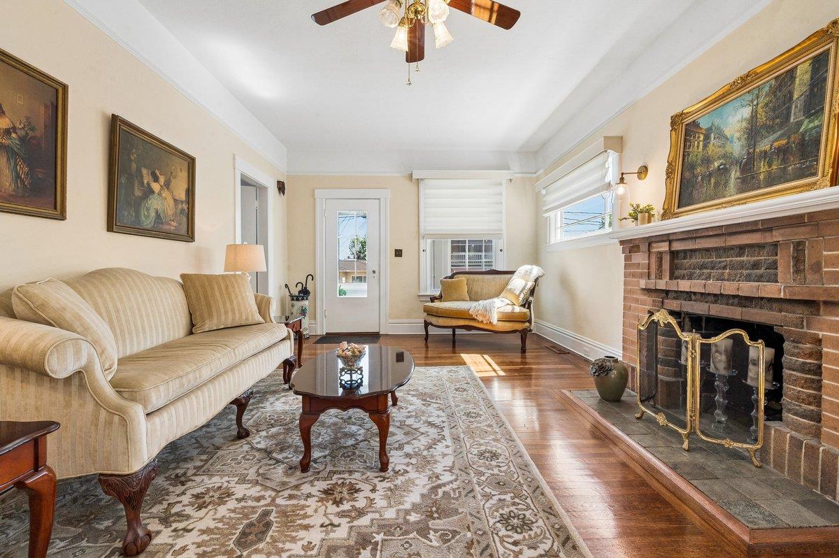 Detail Gallery Image 11 of 54 For 221 Poplar Ave, San Bruno,  CA 94066 - 3 Beds | 1/1 Baths