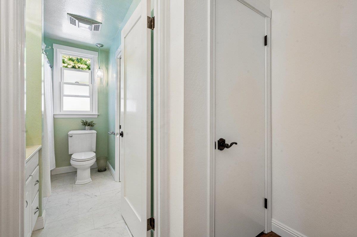 Detail Gallery Image 23 of 54 For 221 Poplar Ave, San Bruno,  CA 94066 - 3 Beds | 1/1 Baths