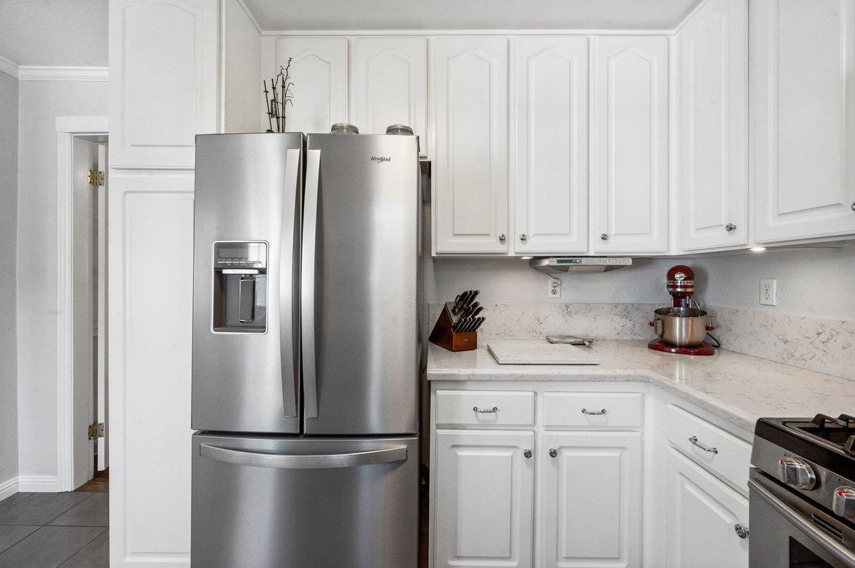 Detail Gallery Image 37 of 54 For 221 Poplar Ave, San Bruno,  CA 94066 - 3 Beds | 1/1 Baths