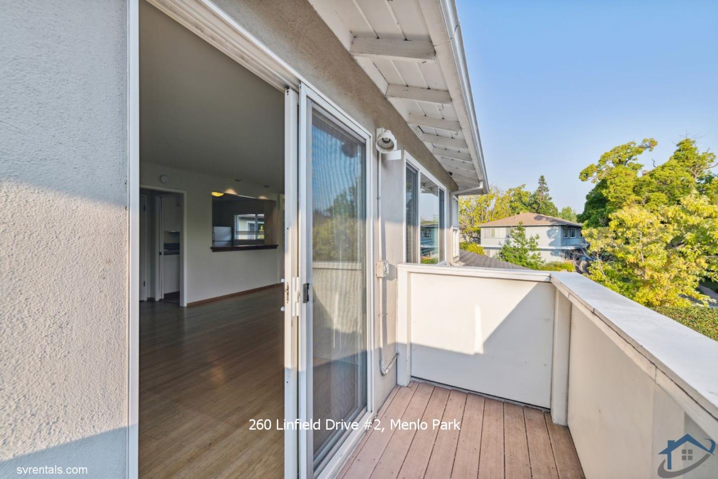 Detail Gallery Image 10 of 18 For 260 Linfield Dr #2,  Menlo Park,  CA 94025 - 2 Beds | 1 Baths