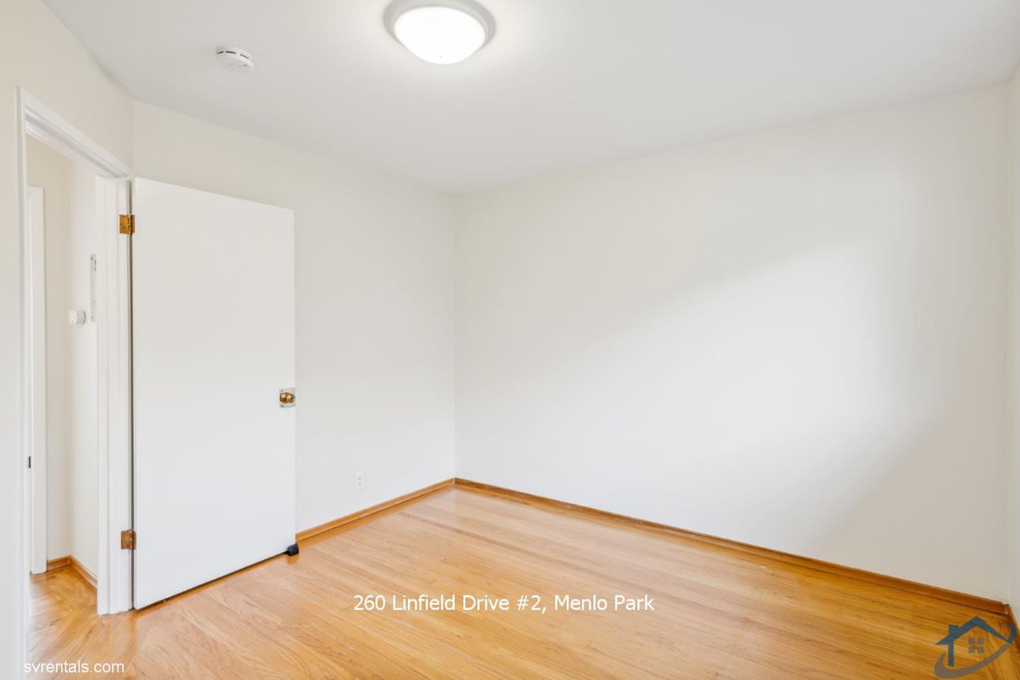 Detail Gallery Image 13 of 18 For 260 Linfield Dr #2,  Menlo Park,  CA 94025 - 2 Beds | 1 Baths