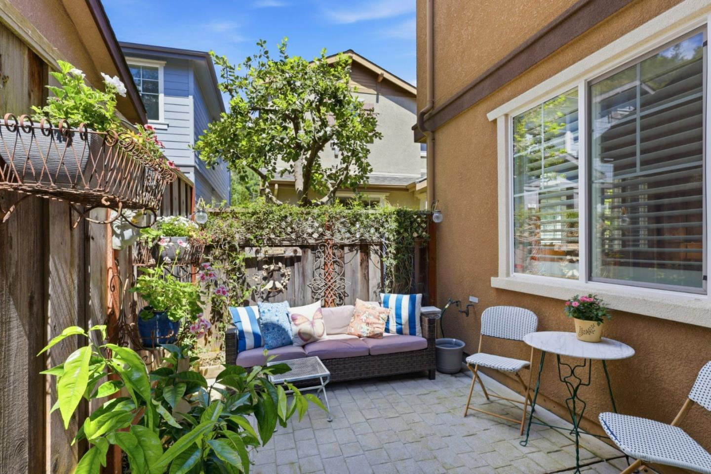 Detail Gallery Image 13 of 44 For 308 Harvest Ln, Scotts Valley,  CA 95066 - 3 Beds | 2/1 Baths