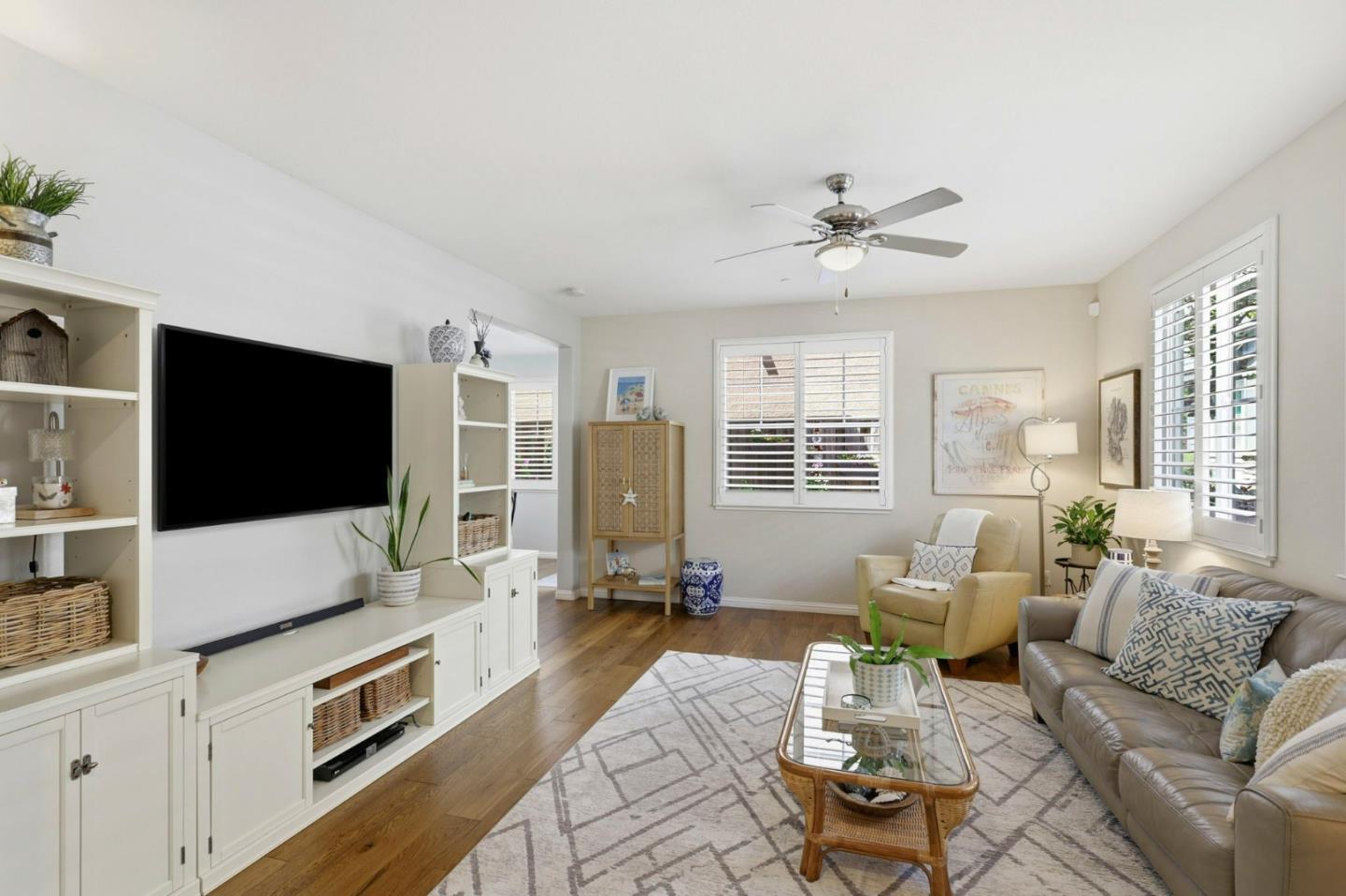 Detail Gallery Image 5 of 44 For 308 Harvest Ln, Scotts Valley,  CA 95066 - 3 Beds | 2/1 Baths