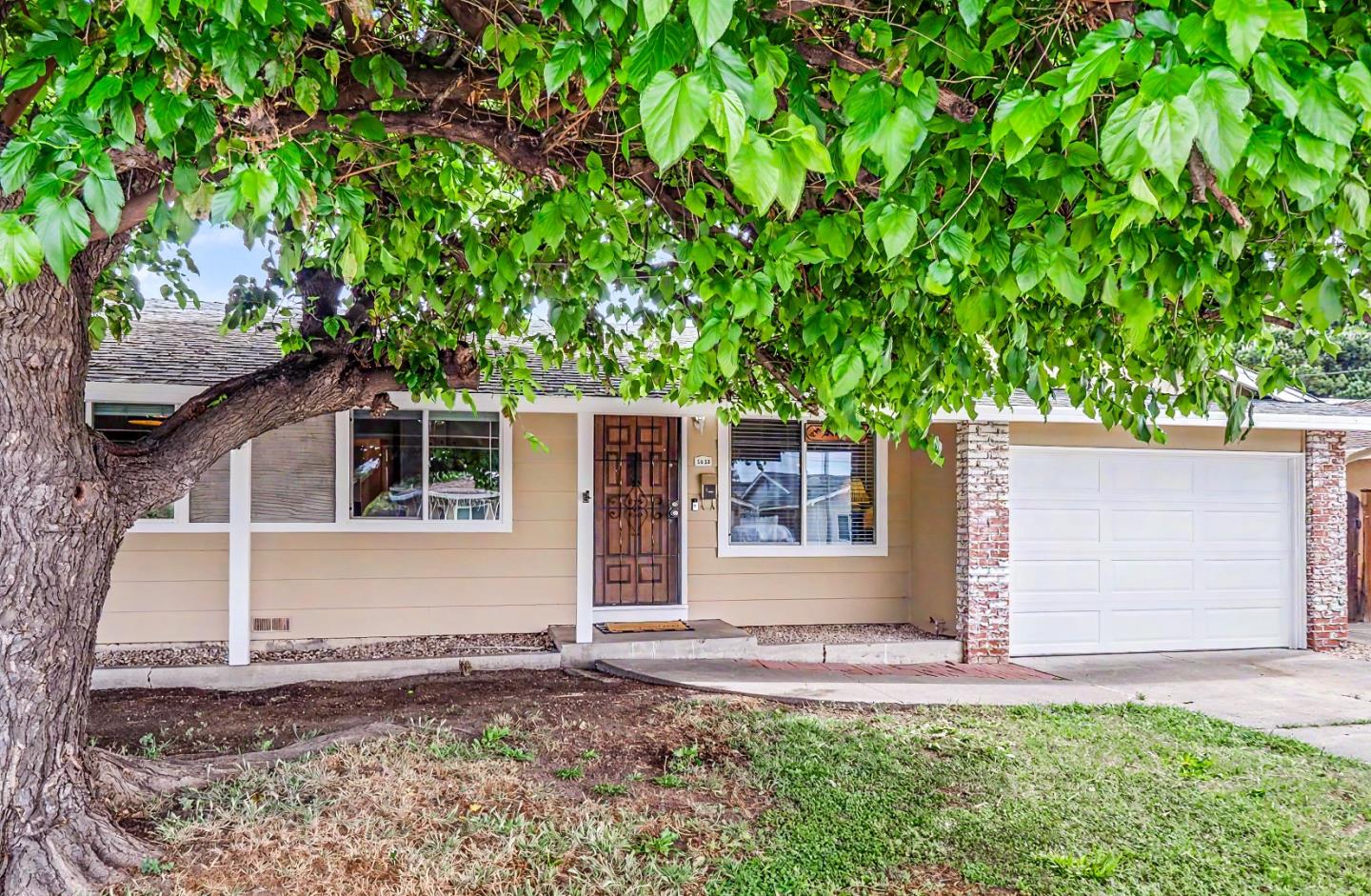 Detail Gallery Image 3 of 52 For 5438 Farina Ln, Fremont,  CA 94538 - 3 Beds | 2 Baths