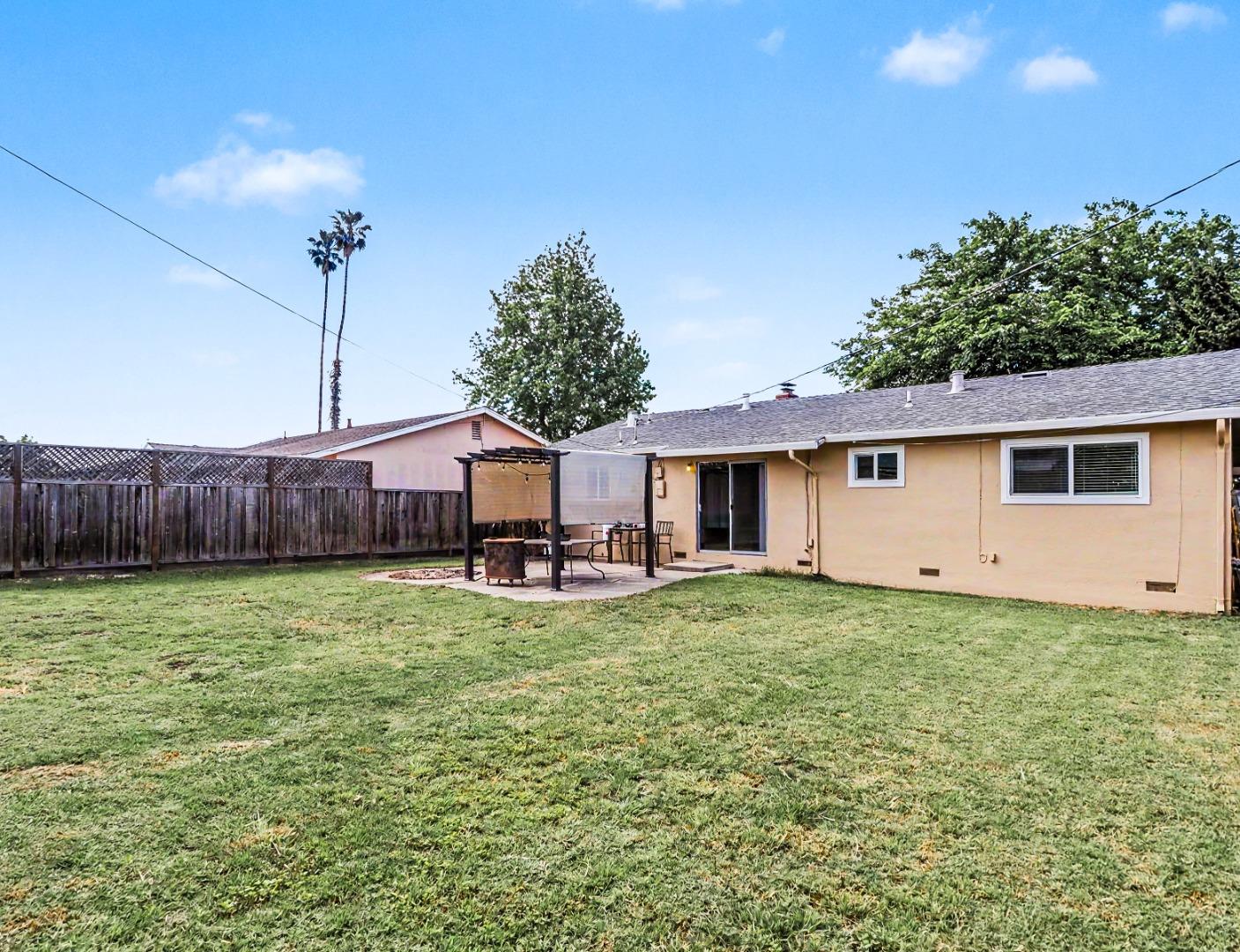 Detail Gallery Image 5 of 52 For 5438 Farina Ln, Fremont,  CA 94538 - 3 Beds | 2 Baths