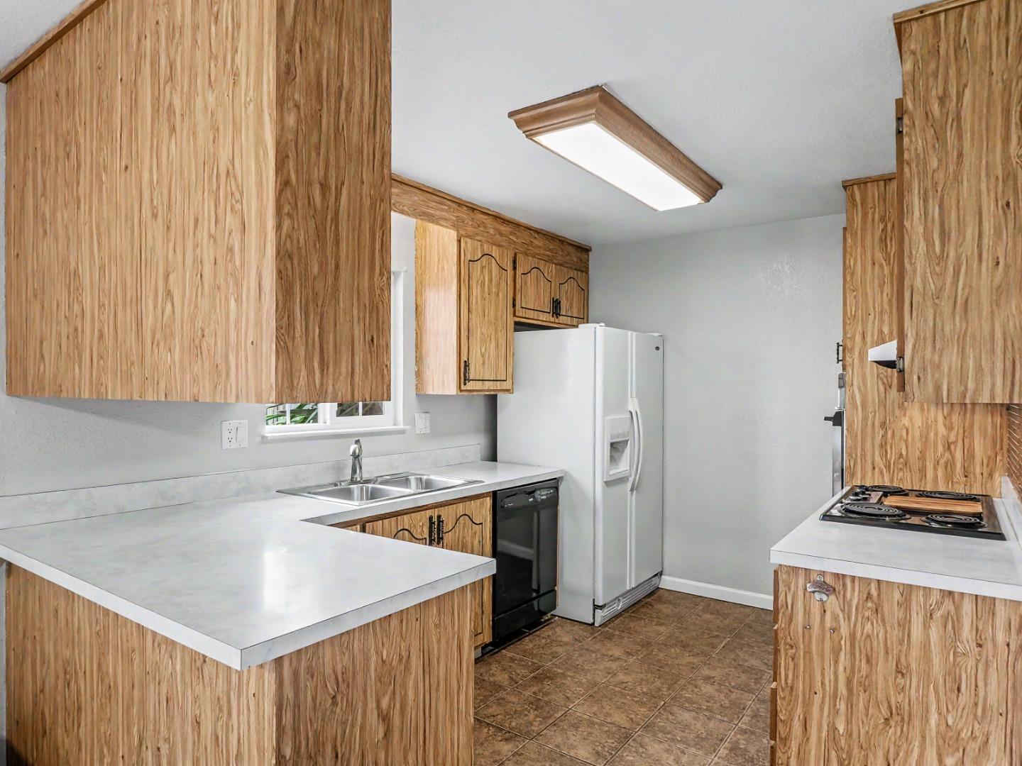 Detail Gallery Image 6 of 52 For 5438 Farina Ln, Fremont,  CA 94538 - 3 Beds | 2 Baths