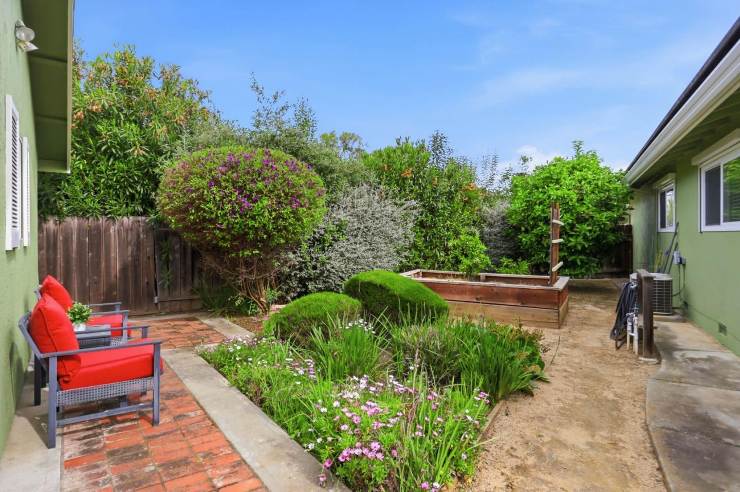 Detail Gallery Image 10 of 38 For 4654 Blanco Dr, San Jose,  CA 95129 - 3 Beds | 2 Baths