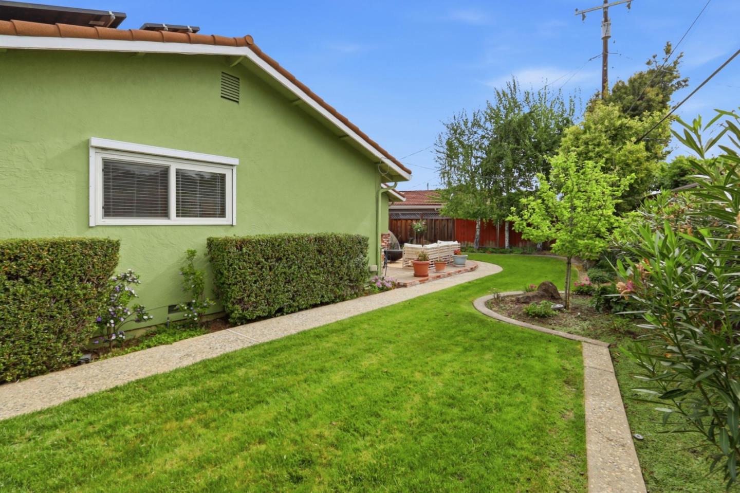 Detail Gallery Image 8 of 38 For 4654 Blanco Dr, San Jose,  CA 95129 - 3 Beds | 2 Baths