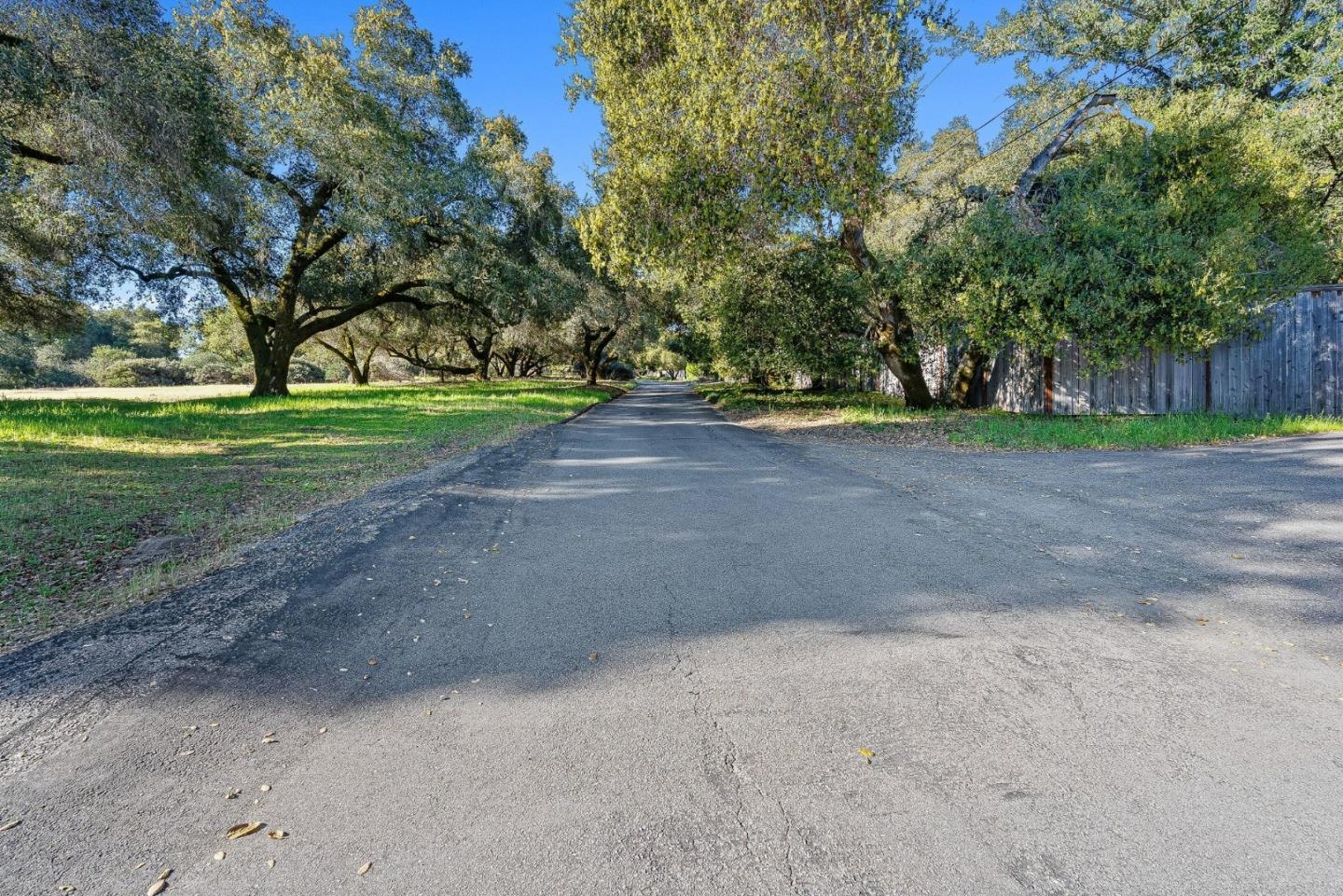 Detail Gallery Image 39 of 53 For 141 Whistler Ct, Scotts Valley,  CA 95066 - – Beds | – Baths