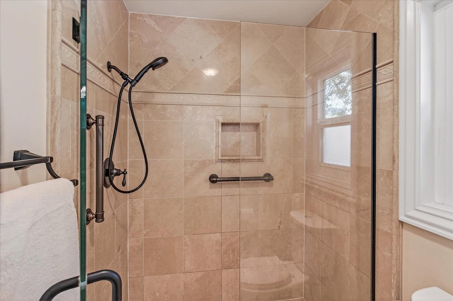 Photo #19: ML82042190 Listing: Photo #19