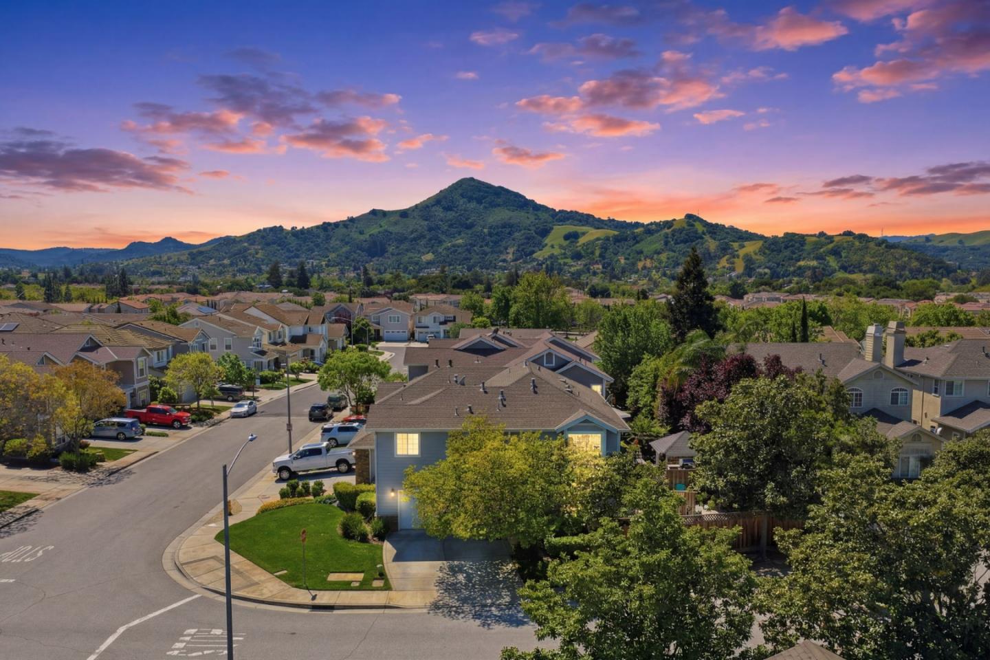 Detail Gallery Image 32 of 40 For 17765 Calle Hermosa, Morgan Hill,  CA 95037 - 3 Beds | 2/1 Baths