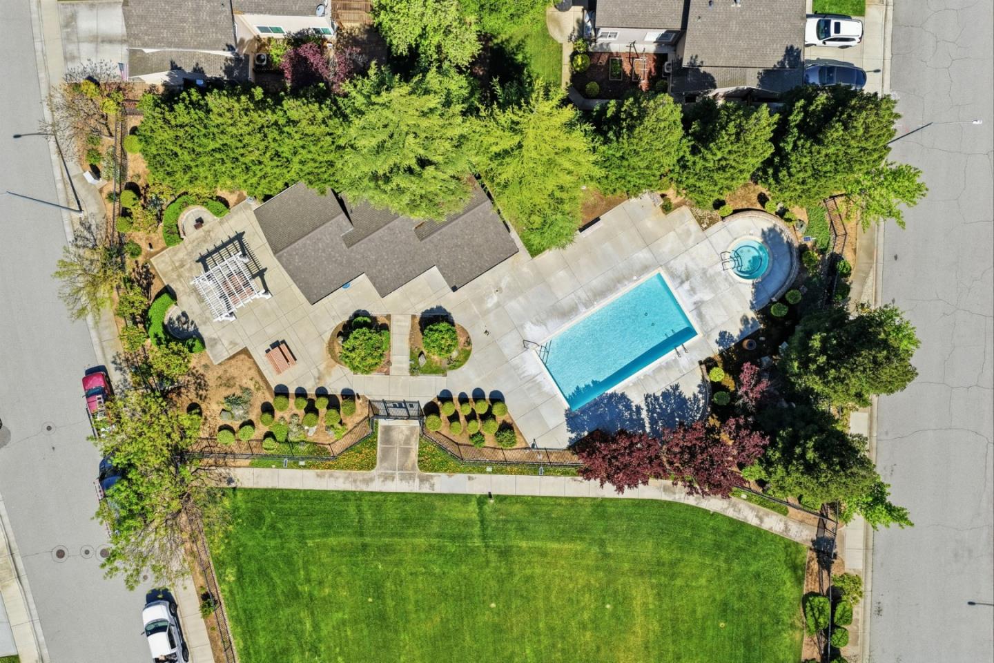 Detail Gallery Image 39 of 40 For 17765 Calle Hermosa, Morgan Hill,  CA 95037 - 3 Beds | 2/1 Baths