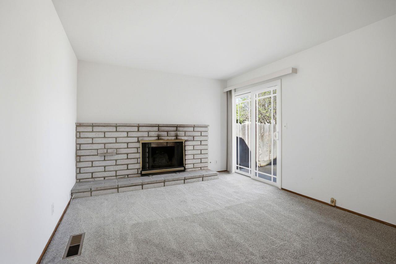 Detail Gallery Image 11 of 43 For 1666 El Dorado Dr, Salinas,  CA 93906 - 3 Beds | 2 Baths