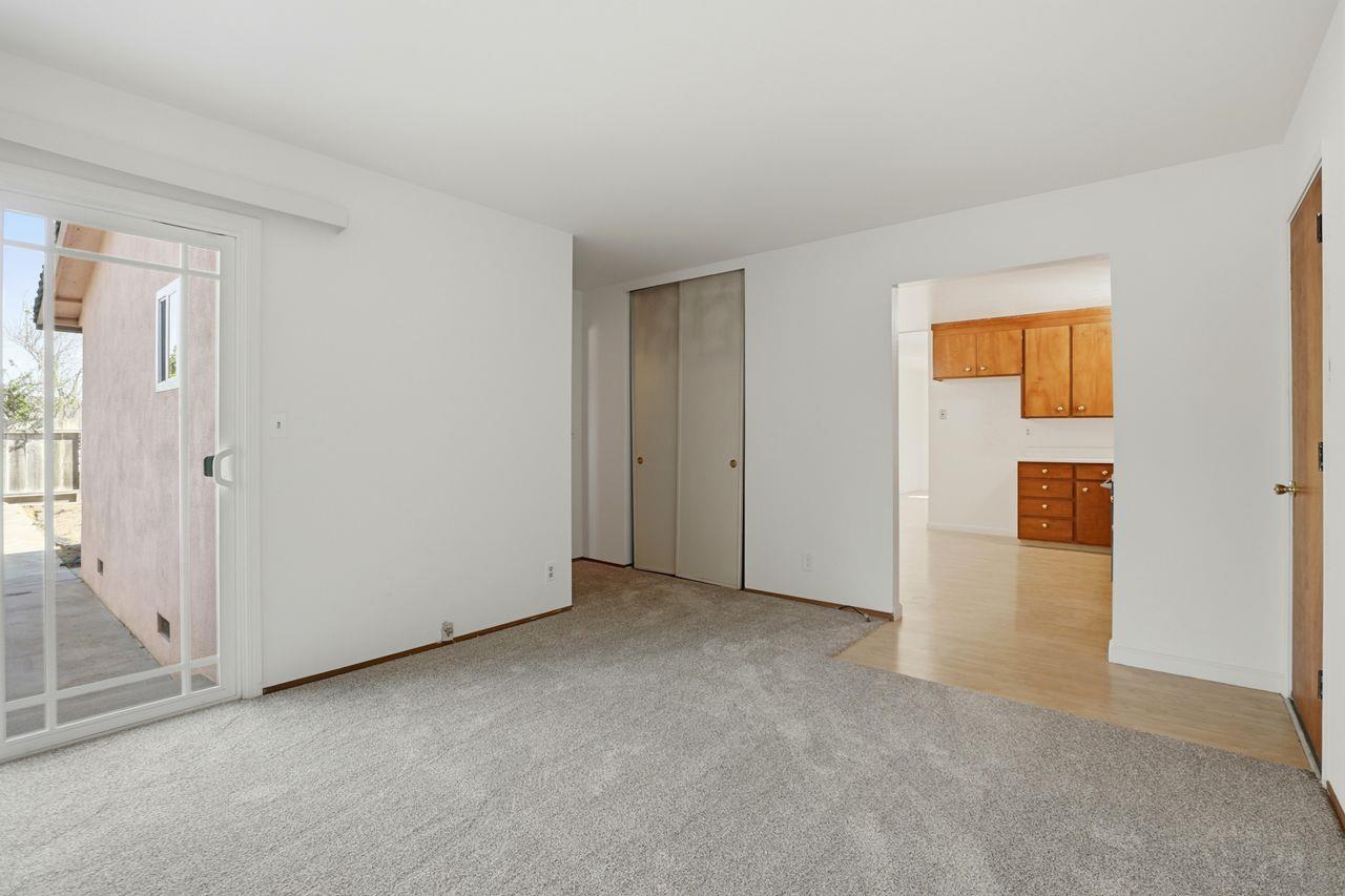 Detail Gallery Image 13 of 43 For 1666 El Dorado Dr, Salinas,  CA 93906 - 3 Beds | 2 Baths