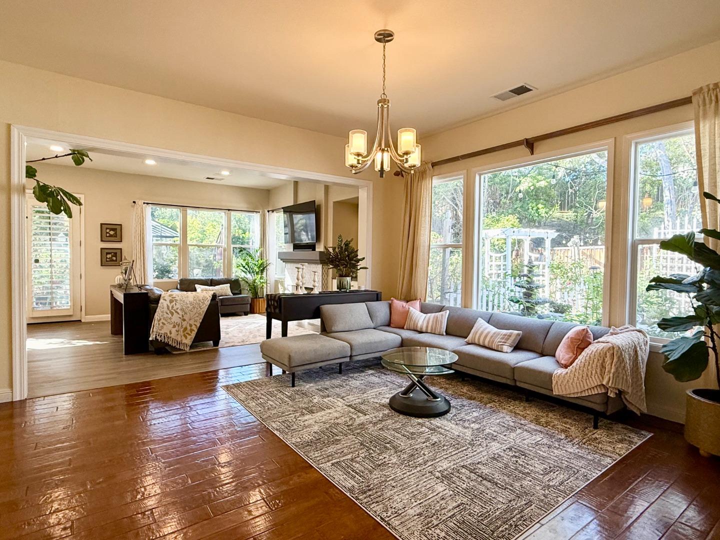 Detail Gallery Image 3 of 23 For 15 Brewin Ct, San Ramon,  CA 94583 - 4 Beds | 3 Baths