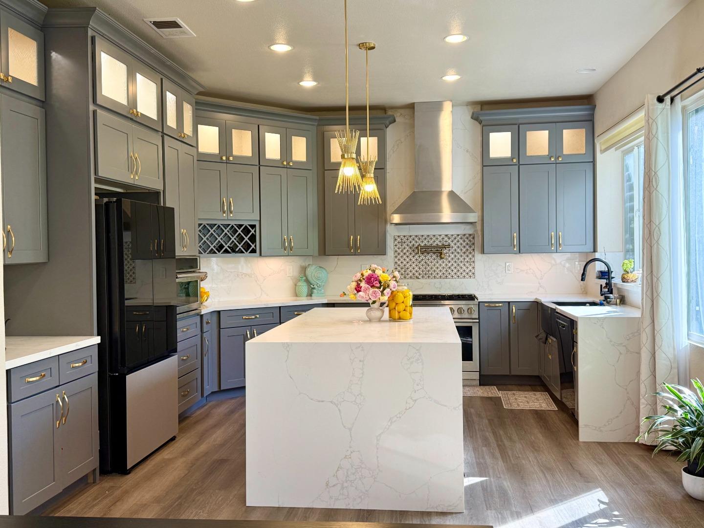 Detail Gallery Image 6 of 23 For 15 Brewin Ct, San Ramon,  CA 94583 - 4 Beds | 3 Baths