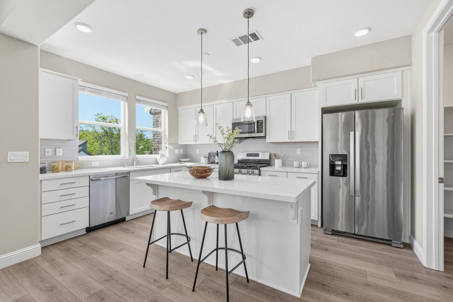 Photo #13: ML82042195 Listing: Photo #13