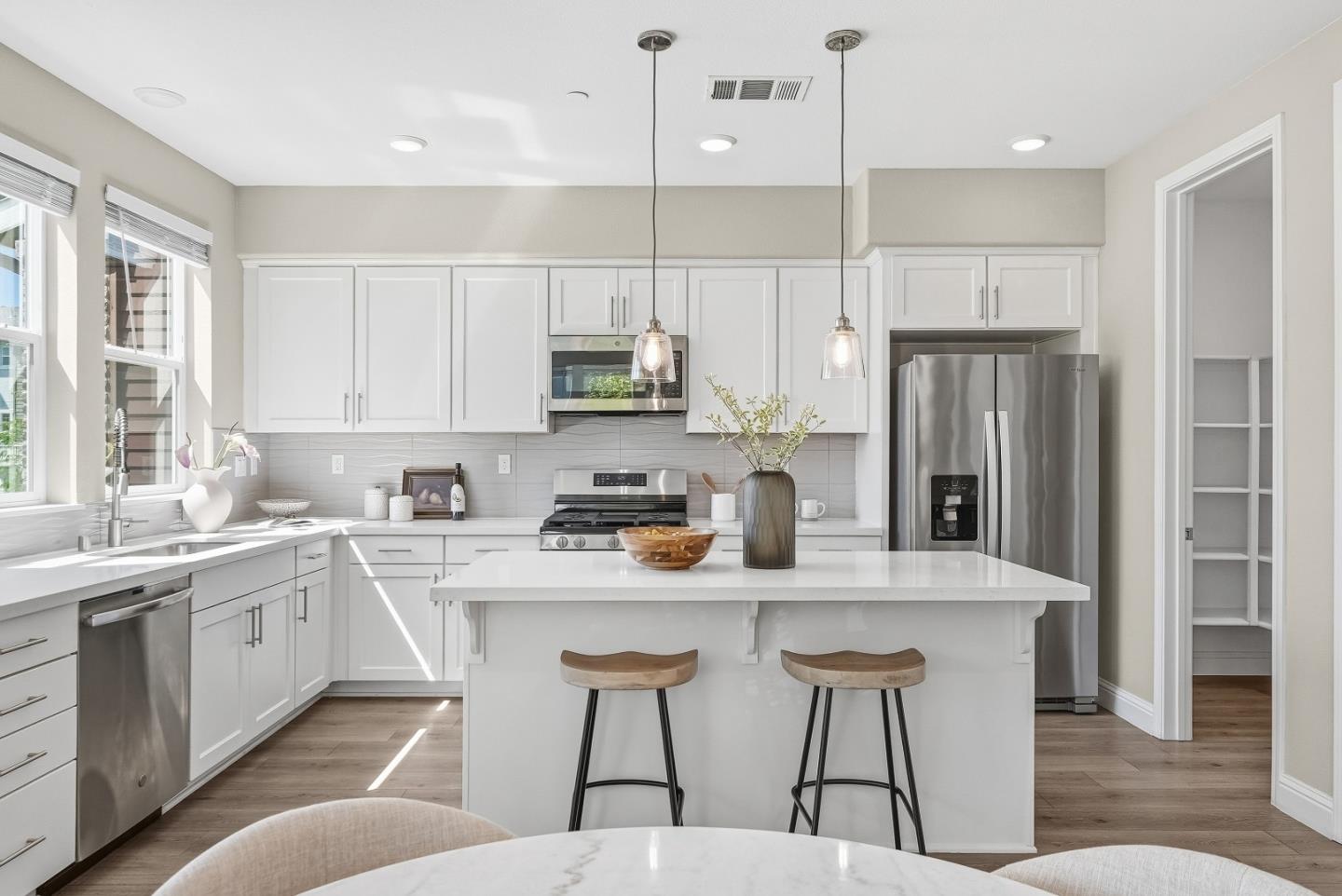 Photo #14: ML82042195 Listing: Photo #14