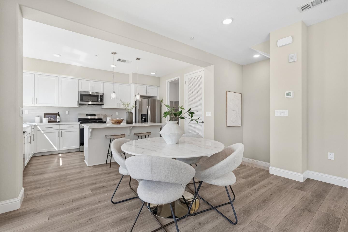 Photo #15: ML82042195 Listing: Photo #15