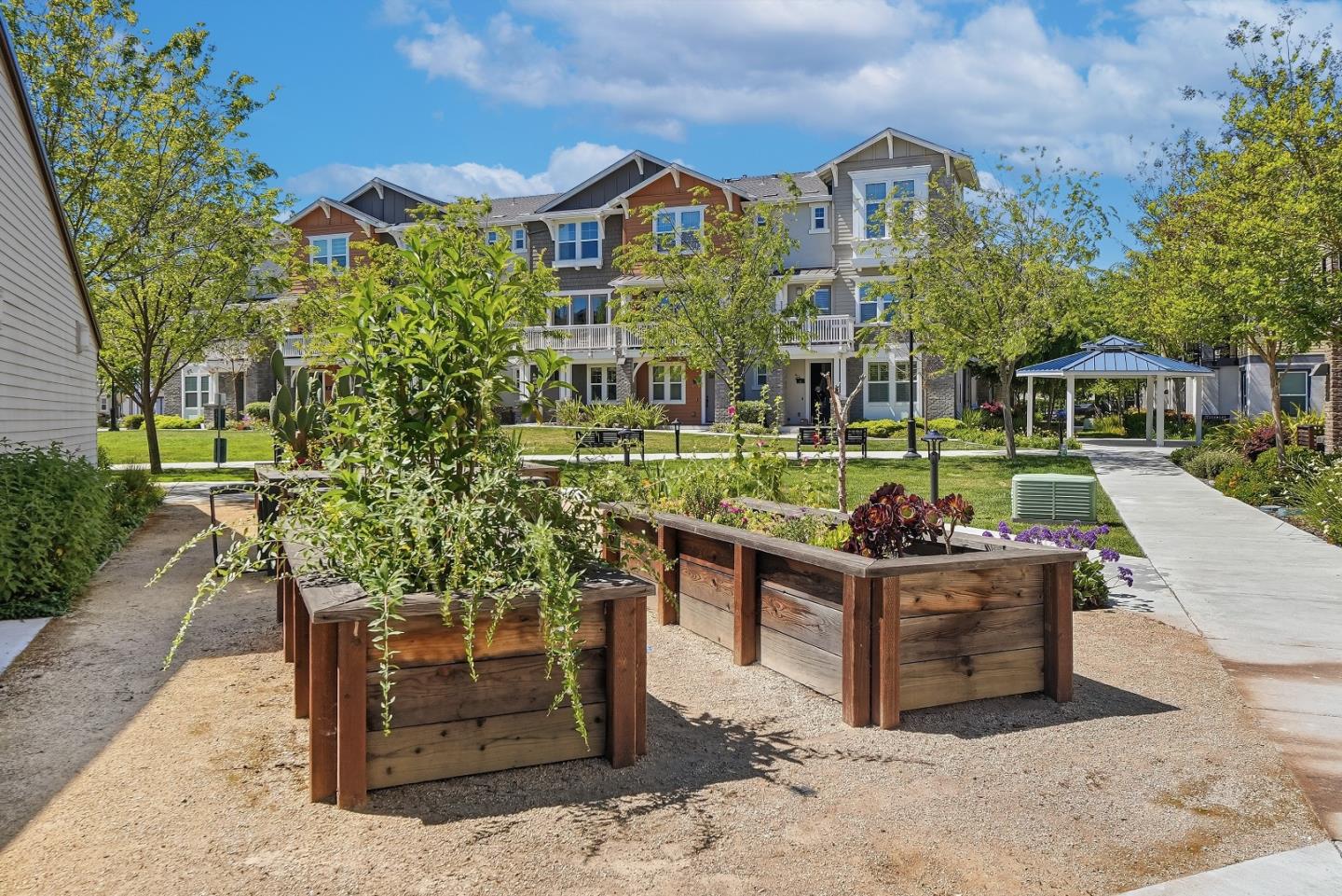 Photo #42: ML82042195 Listing: Photo #42