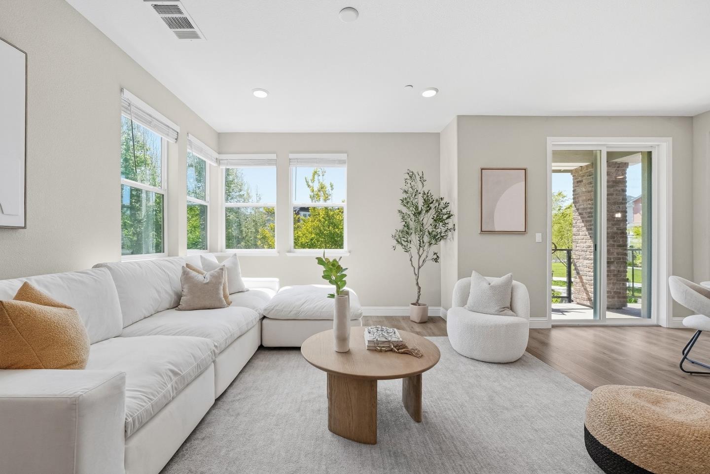 Photo #7: ML82042195 Listing: Photo #7