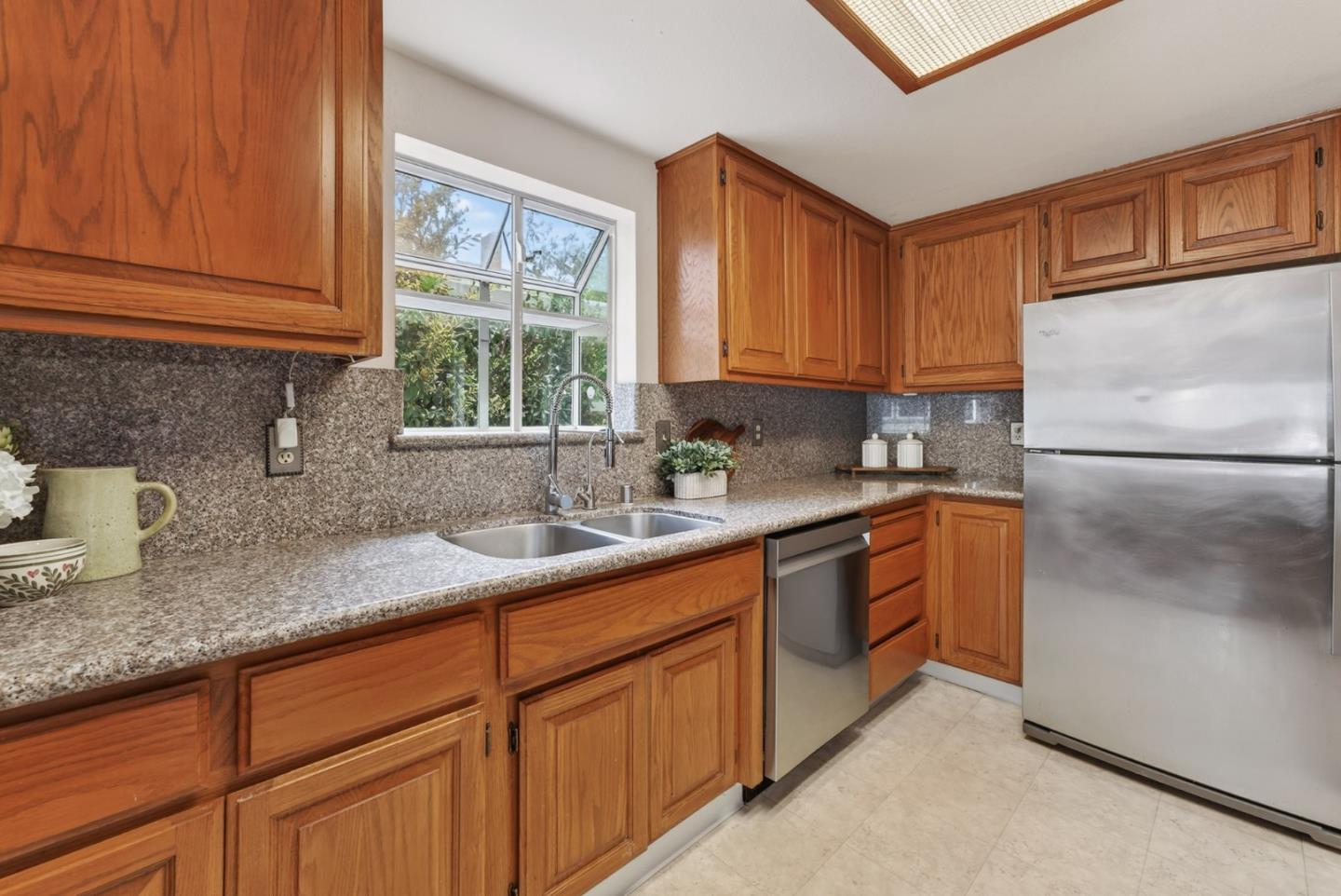 Detail Gallery Image 11 of 37 For 1134 Monroe St, Santa Clara,  CA 95050 - 2 Beds | 2/1 Baths