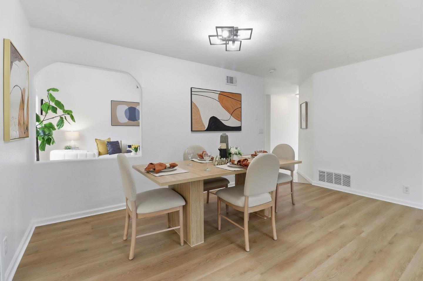 Detail Gallery Image 14 of 25 For 866 Sylvandale Ave, San Jose,  CA 95111 - 6 Beds | 4/1 Baths