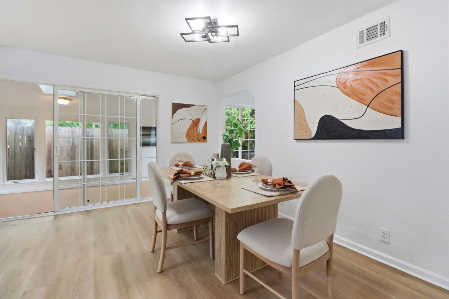 Detail Gallery Image 15 of 25 For 866 Sylvandale Ave, San Jose,  CA 95111 - 6 Beds | 4/1 Baths