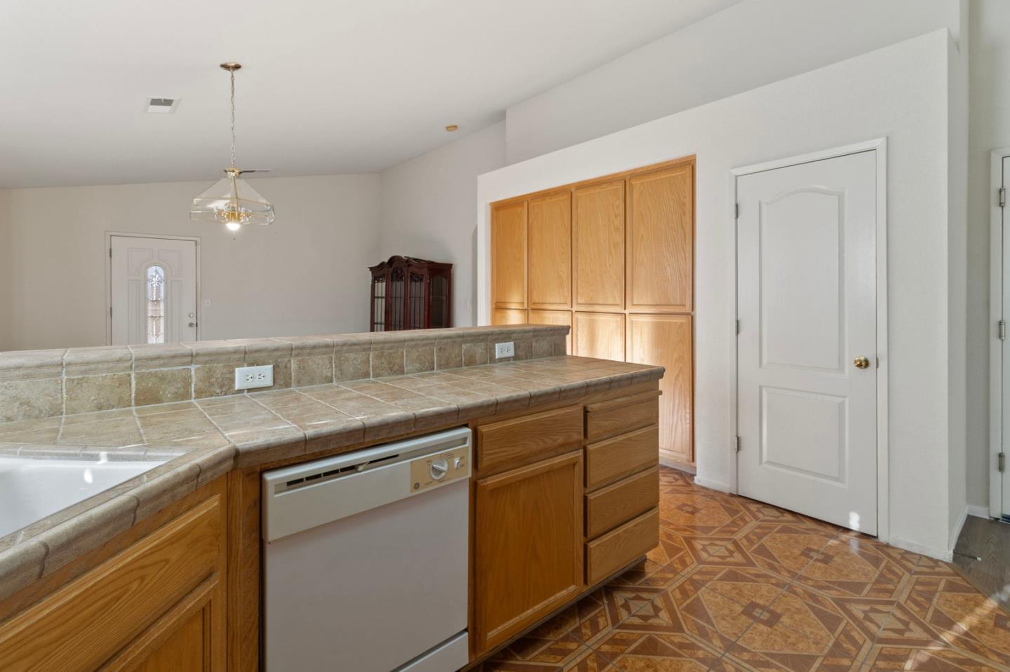 Detail Gallery Image 11 of 31 For 536 Margaret Ct, Merced,  CA 95341 - 4 Beds | 2 Baths