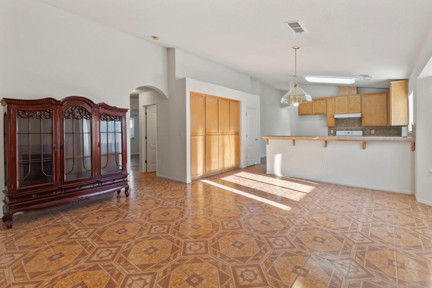 Detail Gallery Image 14 of 31 For 536 Margaret Ct, Merced,  CA 95341 - 4 Beds | 2 Baths