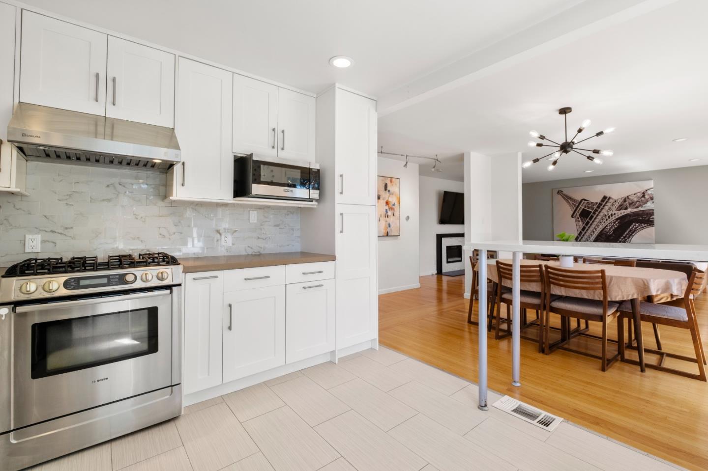 Detail Gallery Image 10 of 33 For 54 Sunview Dr, San Francisco,  CA 94131 - 3 Beds | 2 Baths