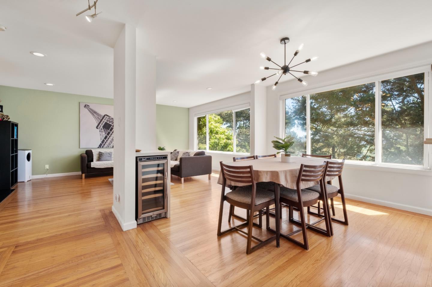 Detail Gallery Image 12 of 33 For 54 Sunview Dr, San Francisco,  CA 94131 - 3 Beds | 2 Baths