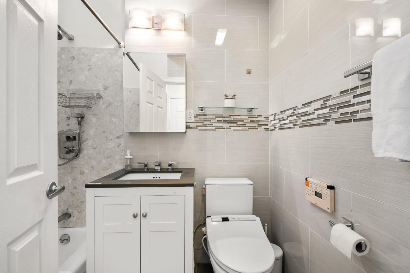 Detail Gallery Image 19 of 33 For 54 Sunview Dr, San Francisco,  CA 94131 - 3 Beds | 2 Baths