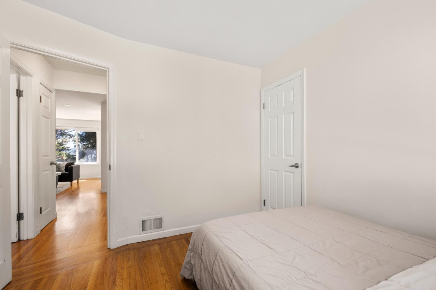 Detail Gallery Image 21 of 33 For 54 Sunview Dr, San Francisco,  CA 94131 - 3 Beds | 2 Baths