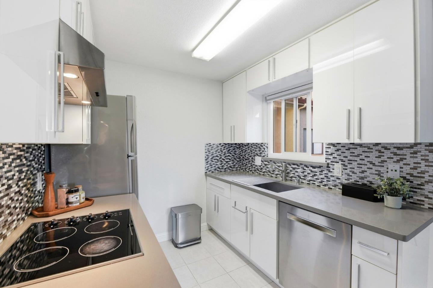 Photo #3: ML82042202 Listing: Photo #3