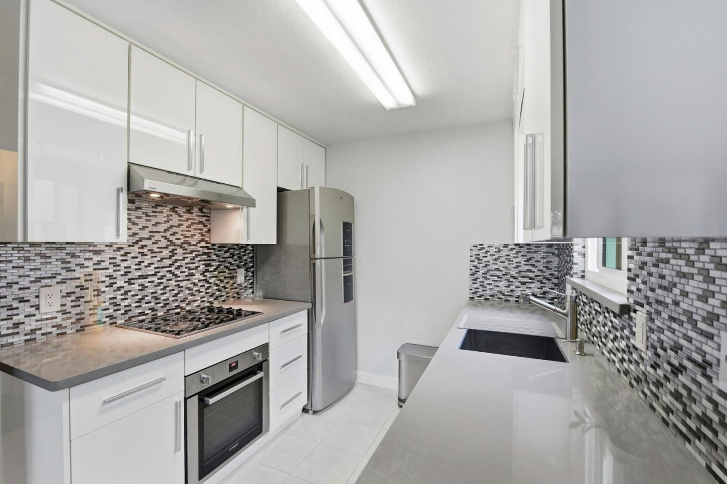 Photo #4: ML82042202 Listing: Photo #4