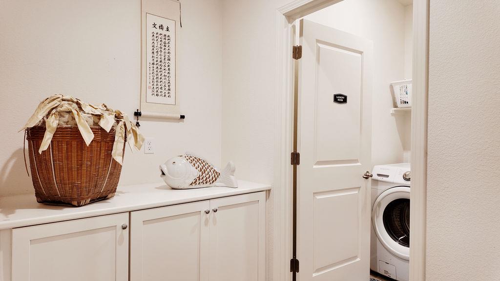 Detail Gallery Image 10 of 39 For 3089 Palomino Way, Hollister,  CA 95023 - 4 Beds | 2/1 Baths